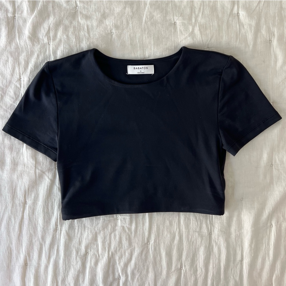Aritzia Babaton Black Crop Contour Crew - Small